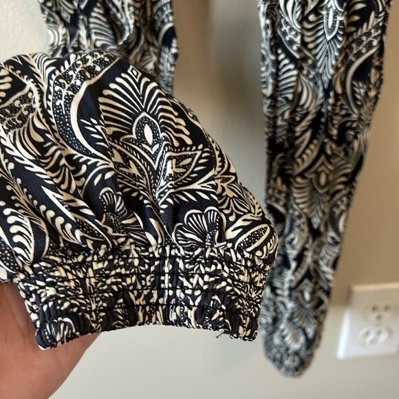 Anthropologie Zadie Black and White Tropical Patterned Satin Jumpsuit Size 2 - Picture 7 of 12